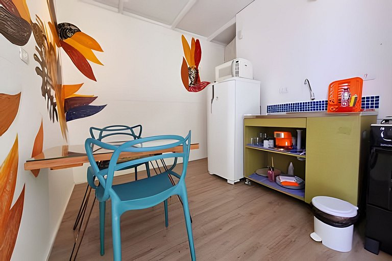 apartamento completo e equipado no piso superior