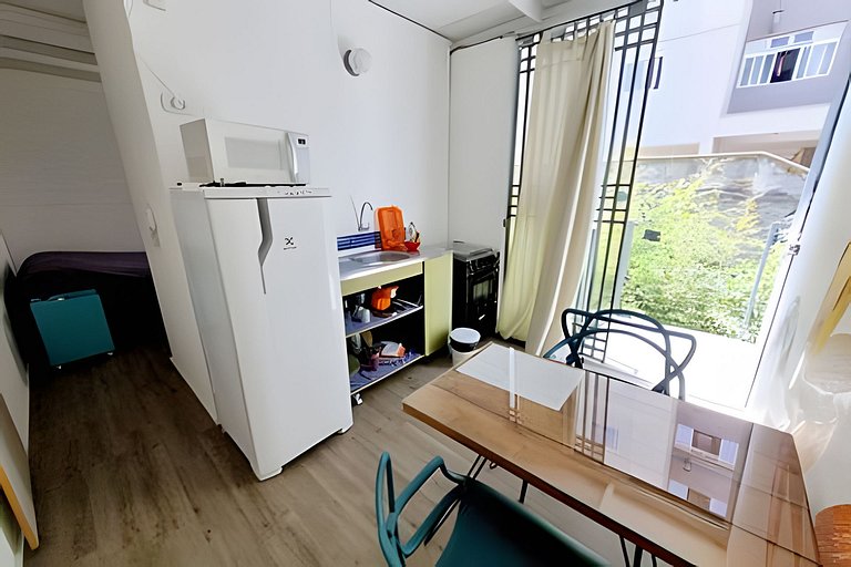 apartamento completo e equipado no piso superior