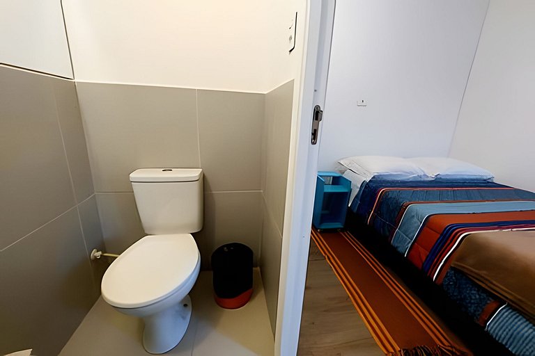 apartamento completo e equipado no piso superior
