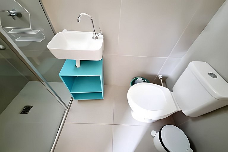 apartamento completo e equipado no piso superior