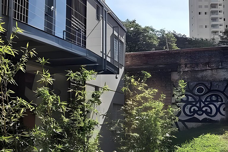 apartamento completo e equipado no piso superior